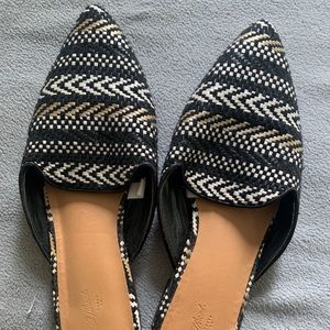 Universal Thread Mules Size 7